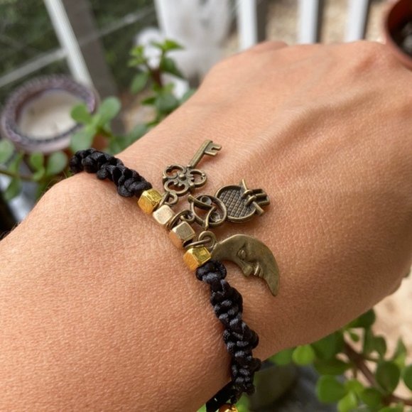 Wicca spiritual inspired braided bracelet - Picture 6 of 15